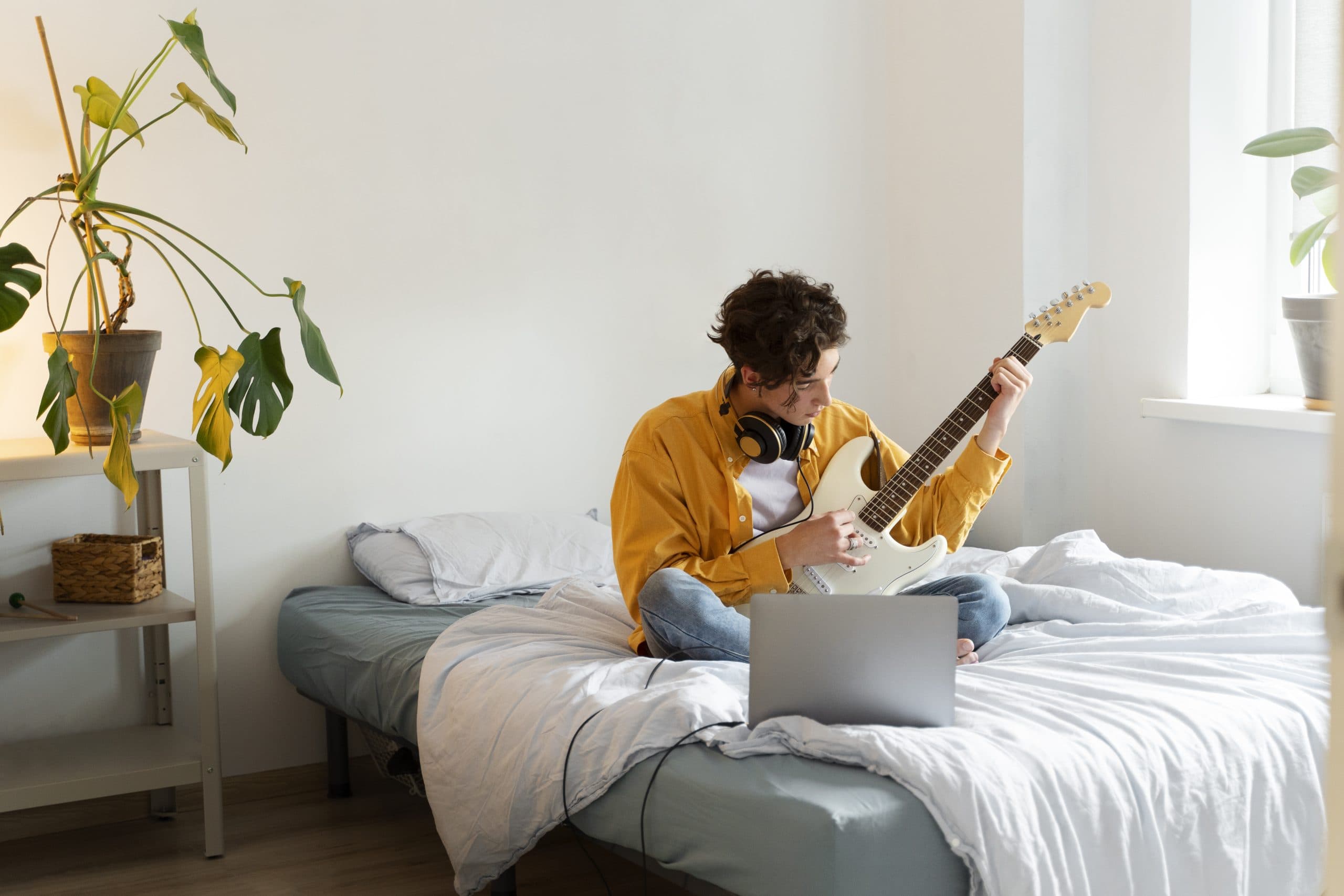 Top 5 Benefits of Renting Rooms vs. Whole Properties-image